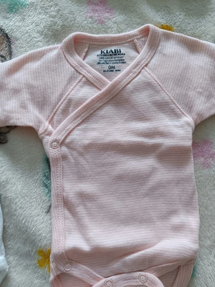 Lot vêtements divers naissance à 1 mois - photo numéro 9