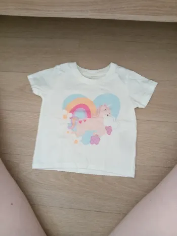 T shirt 18-24mois Primark