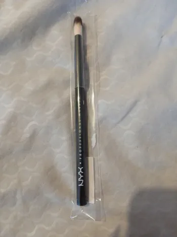 Pinceau NYX N°16