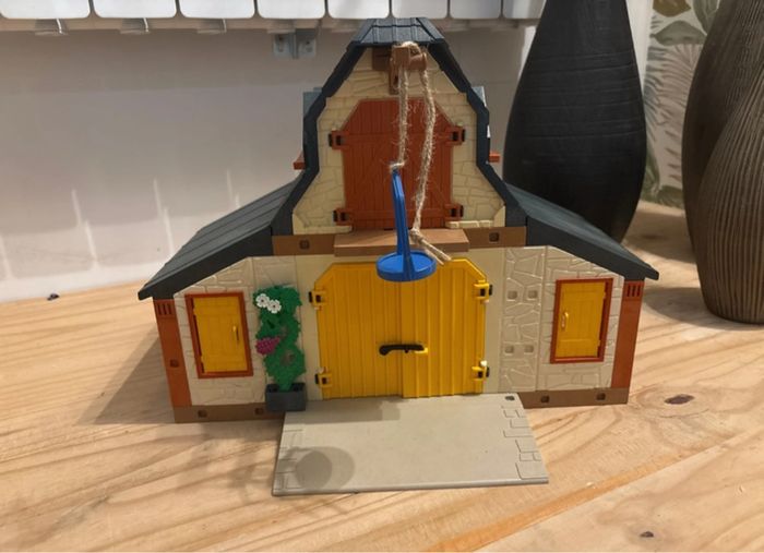 Grande ferme Playmobil - photo numéro 2