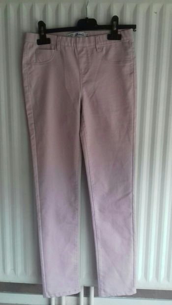 Jegging neuf rose poudré 10/11 ans