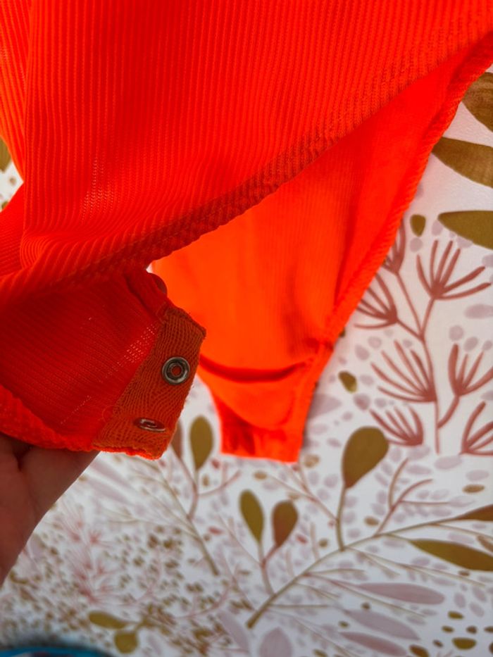 Body orange fluo - photo numéro 2
