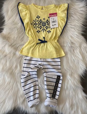 Ensemble neuf avec étiquette taille 5 ans