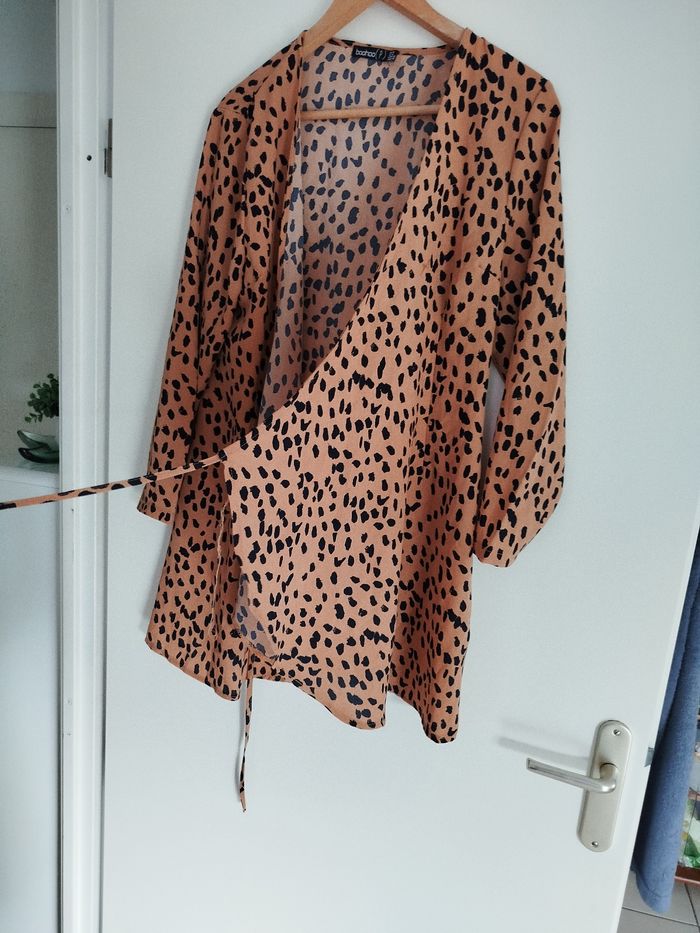 Robe 👗 M/L portefeuille BOOHOO - photo numéro 3