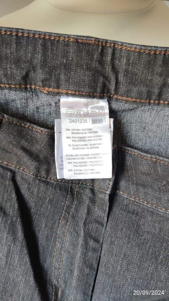 Jean gris & détails Strass T44 - photo numéro 10