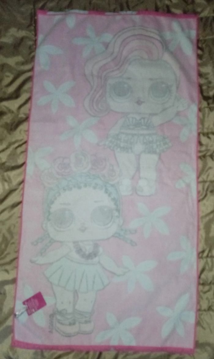 Serviette de bain avec 2 gants de toilette poupée lol - photo numéro 2