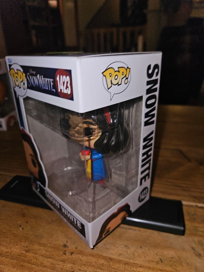 Disney – Blanche-Neige  Neuve - photo numéro 4