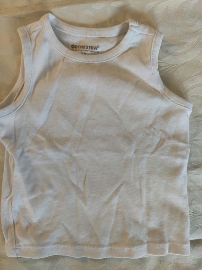 Lots de 13 t-shirts, polos et débardeur - taille 18 mois