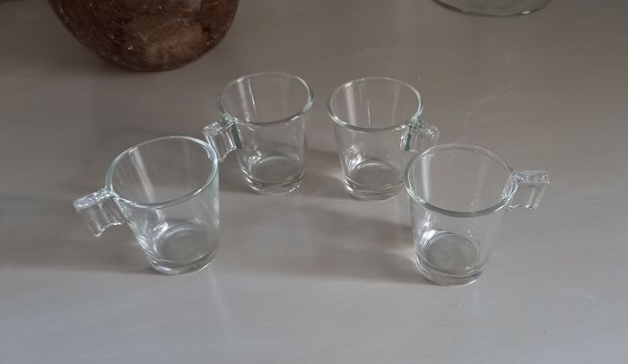 Lot 4 tasses expresso
