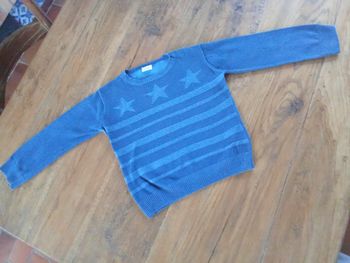 Pull étoile tape a l'oeil