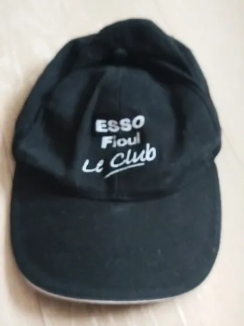 Casquette esso