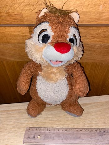 Peluche chip Dale tic tac Disney store Disneyland Paris écureuil