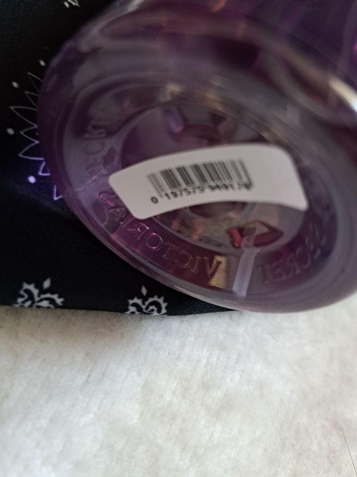 Brume parfumée Victoria's Secret neuve Cashmere Fleur. Exclusivité USA. - photo numéro 2