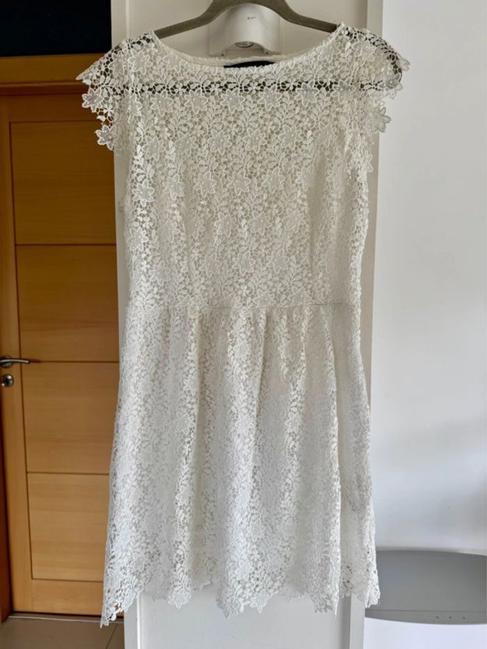 Robe Zara dentelle T M - photo numéro 2