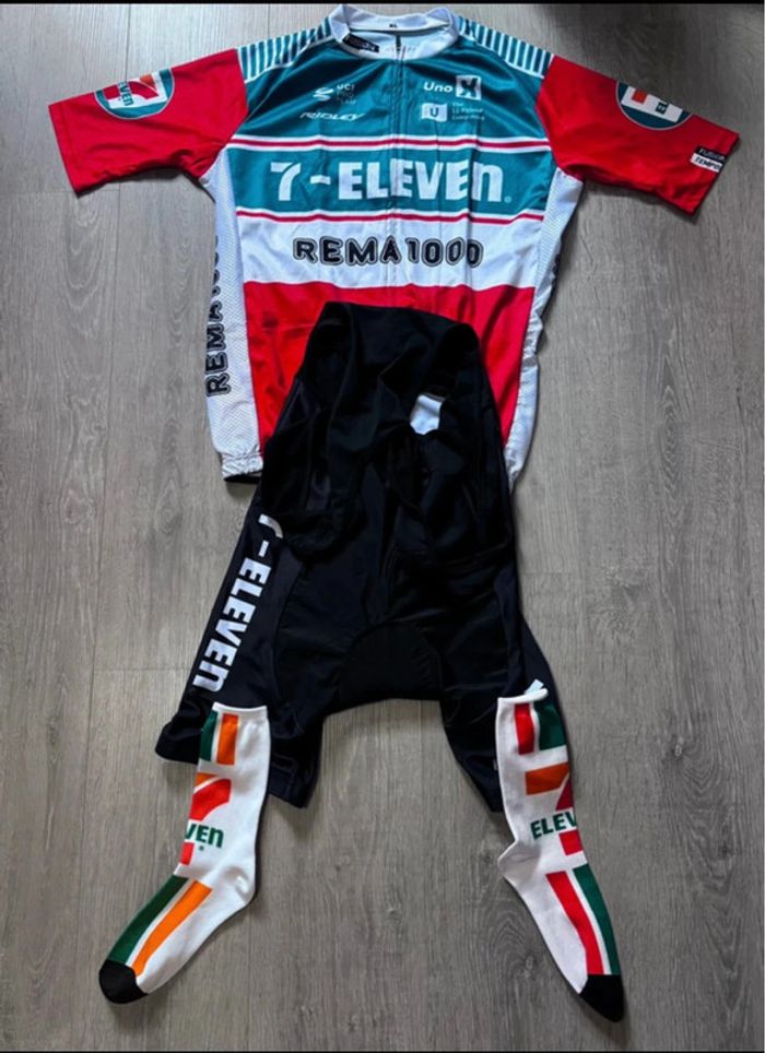 Tenue cycliste UNO X 7-Eleven - photo numéro 2