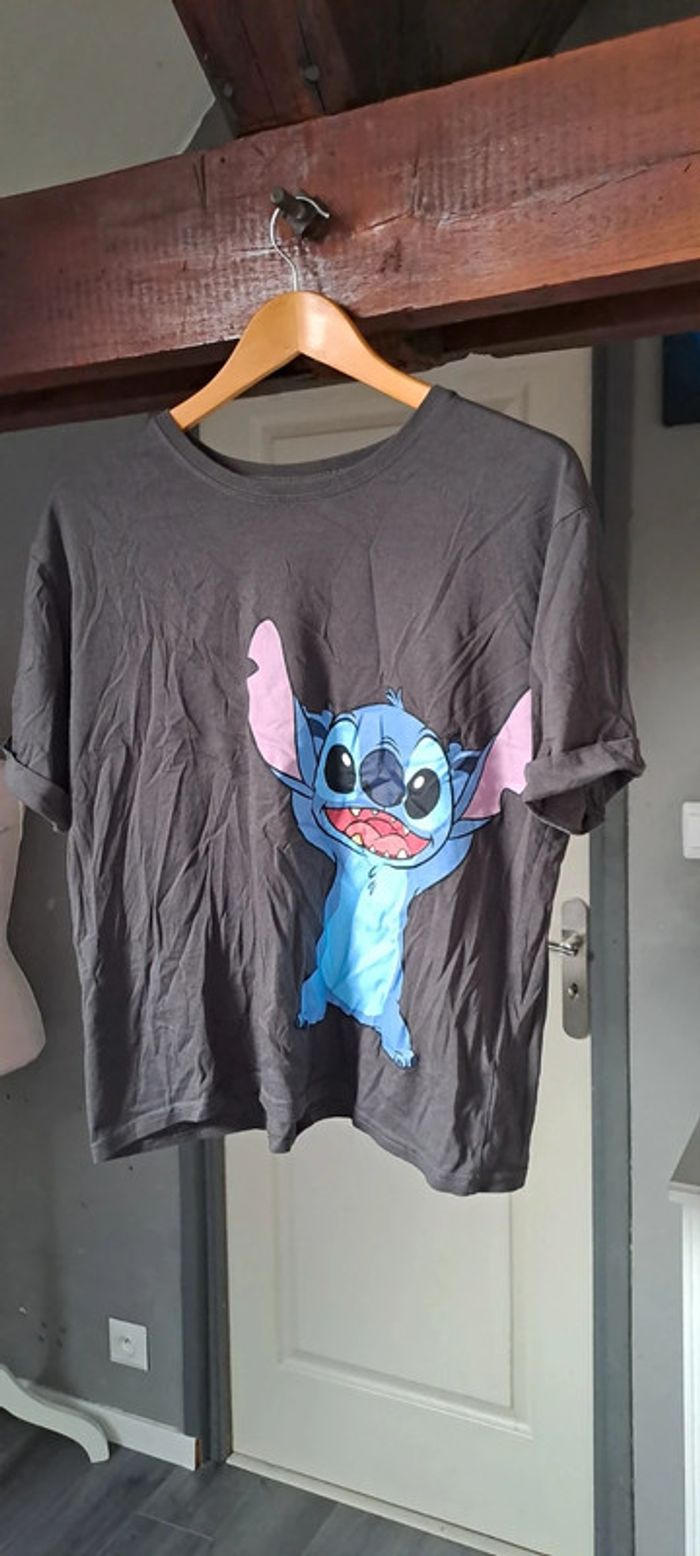 T-shirt  gris Stitch. Kiabi. Taille L.