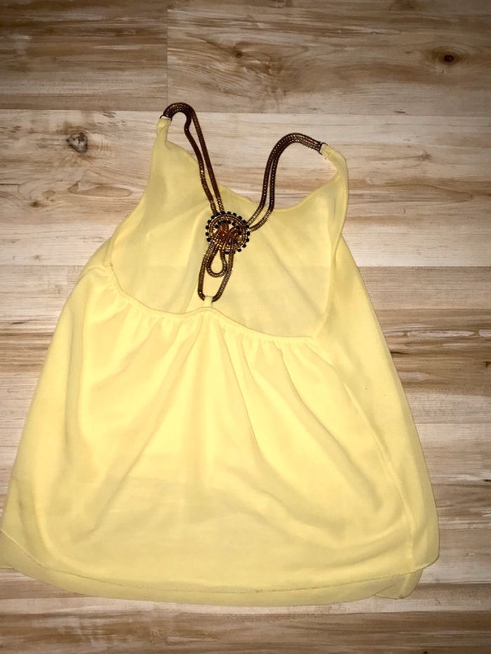 Débardeur jaune avec bretelle « bijoux » - photo numéro 2