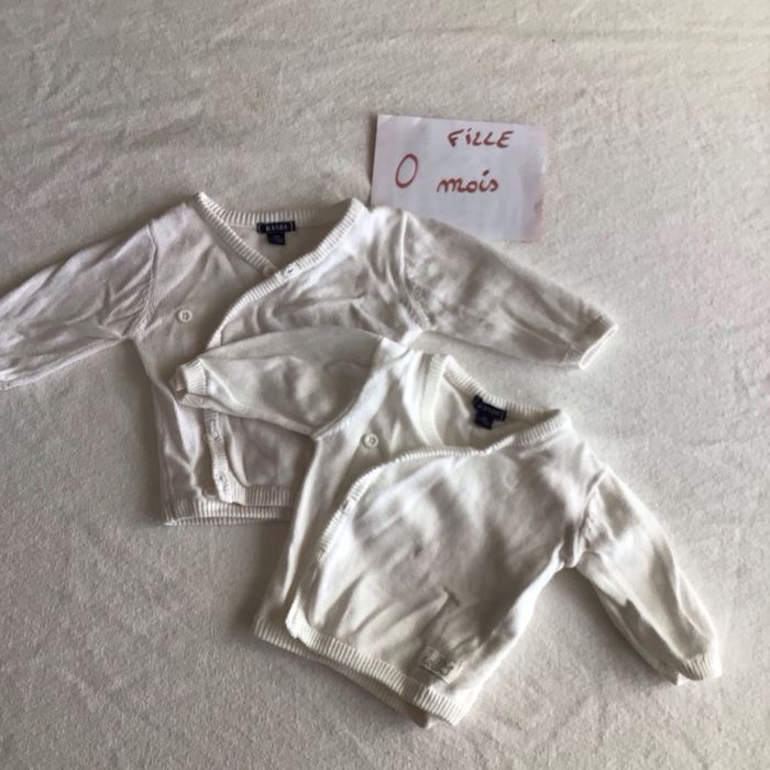 Lot gilets et combi aise 0 mois fille - photo numéro 2