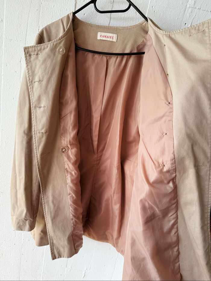 Veste Camaïeu Porté une fois comme neuf  Etiquette taille et composition coupée car trop longue  Tout doublé  Détails cf photos Prix d'achat 60€ - photo numéro 10