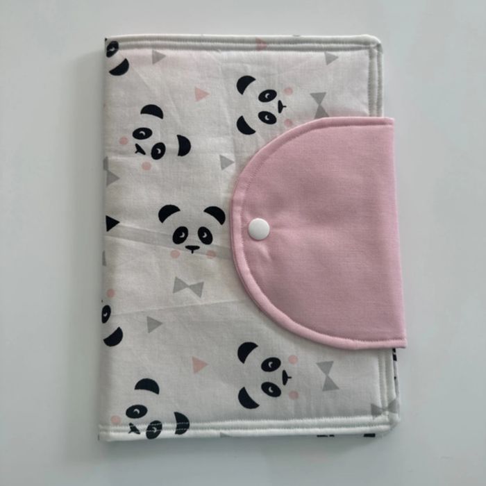 Protège carnet de santé fille