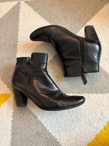 Bottines en cuir noir Minelli Taille 37