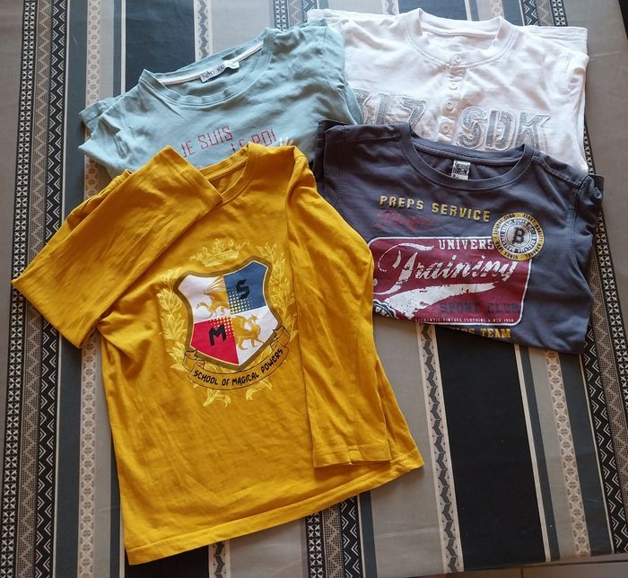 Lot de 4 tee-shirts manches longues 8 ans