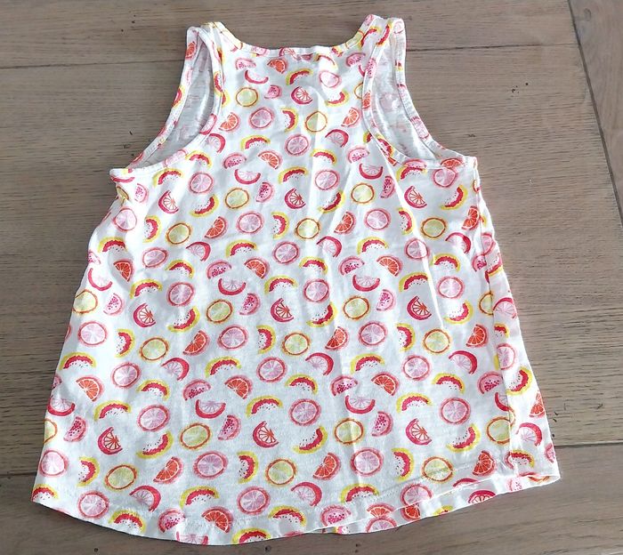 Debardeur fille 5ans en très bon état - photo numéro 2