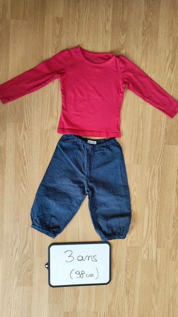 T-shirt et pantalon taille 3 ans