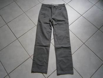 Jeans gris KIABI Taille 36