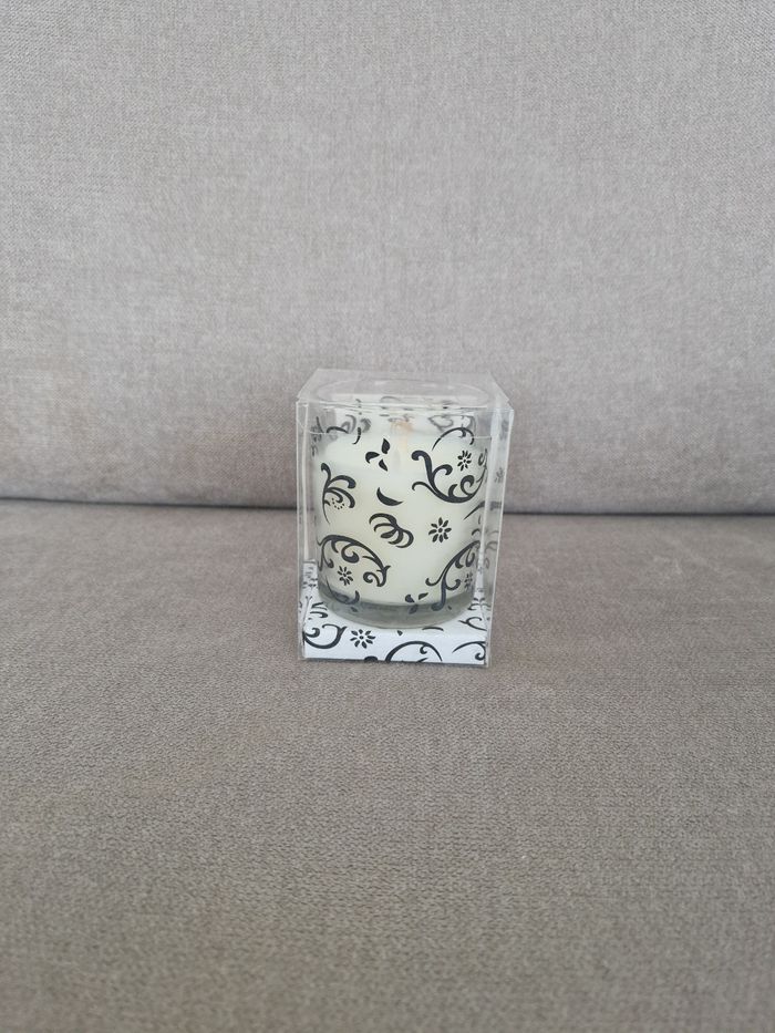 Bougie dans son emballage