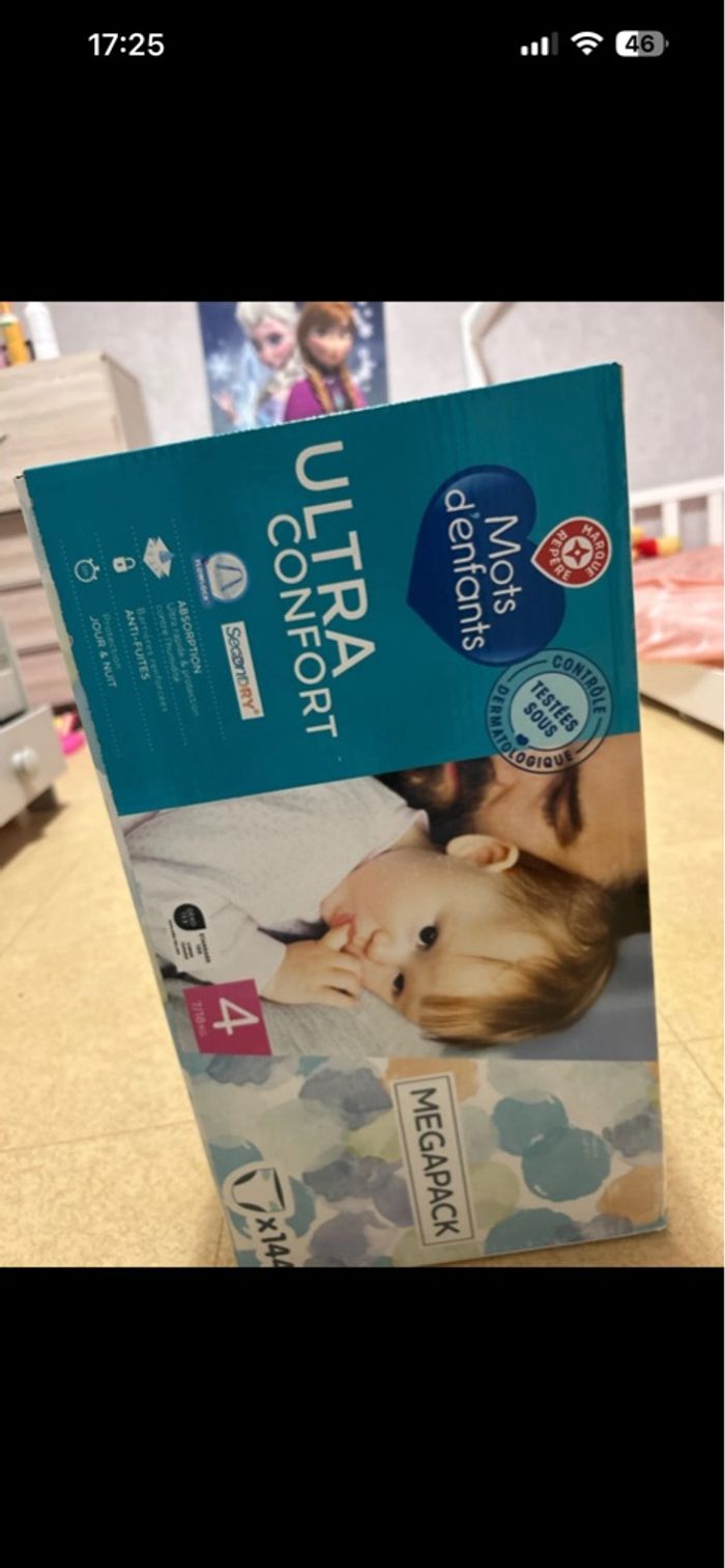 Couches taille 4 neuve