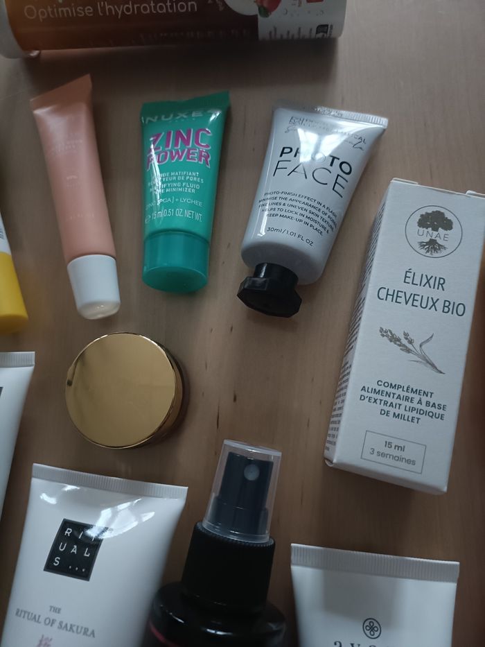 LOT DE 13 PRODUITS COSMETIQUES NEUFS - photo numéro 5