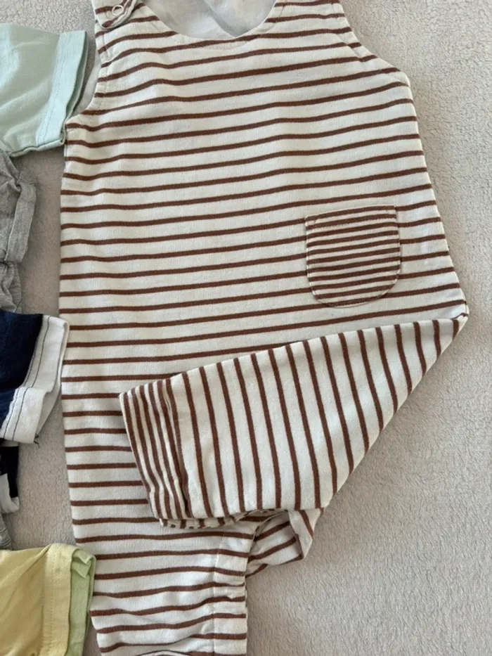 Lot vêtements bébé garçon – Taille 6 mois (12 pièces) - photo numéro 2