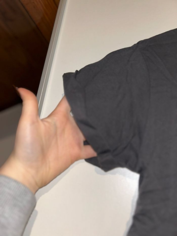 T-shirt noir clair Bershka – Taille S - photo numéro 2