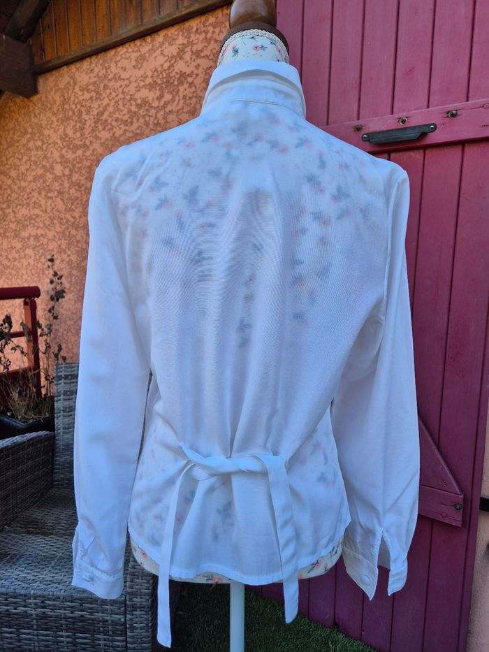 Chemisier blanc pour femme T. 38 Lyss - photo numéro 2