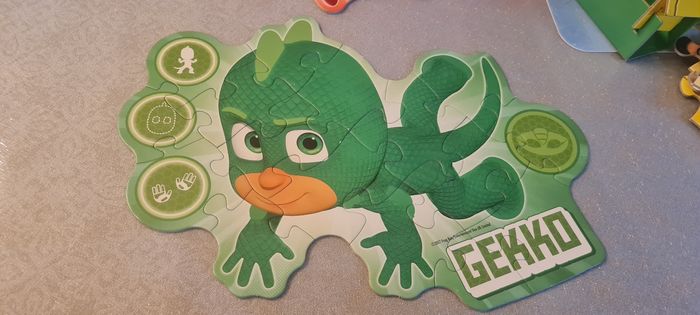 Pjmasks 4 large shaped puzzles ravensburger - photo numéro 6