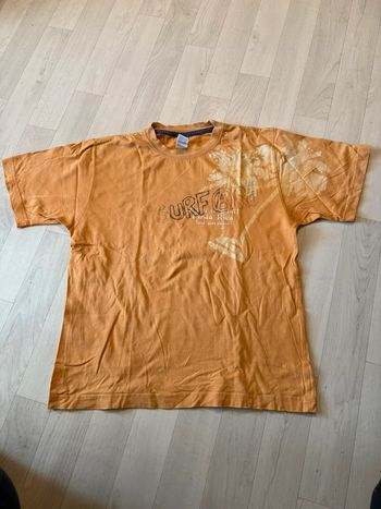 T-shirt 11/12 ans orange très bon état