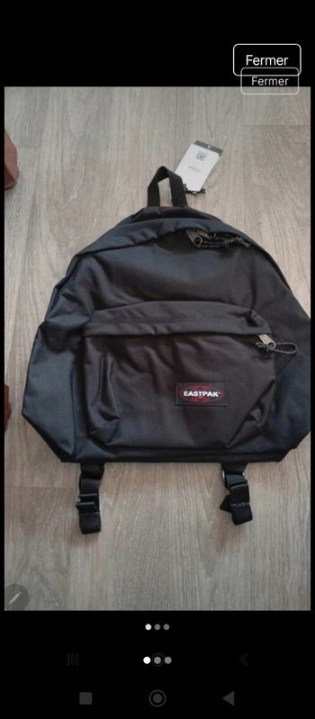 Très beau sac à dos Eastpak noir neuf à 30€
Avec le code il passe à 24€