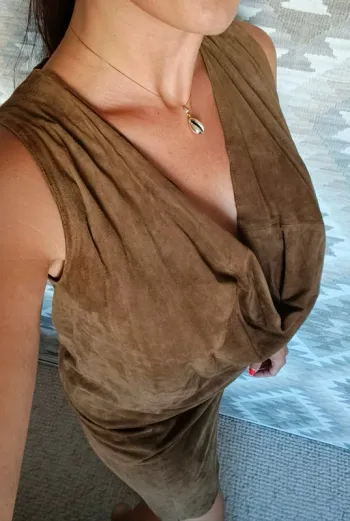 Robe en daim 100% velours de chèvre Kookaï T1 marron