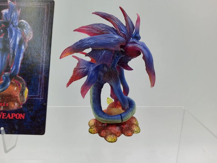 Figure Final Fantasy Creatures Vol.4 – Sapphire Weapon - photo numéro 2
