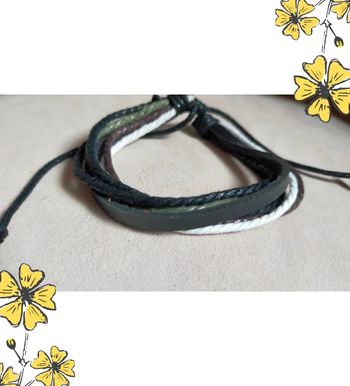 Bracelet en cuir multibrins - tons noir, kaki, blanc & marron