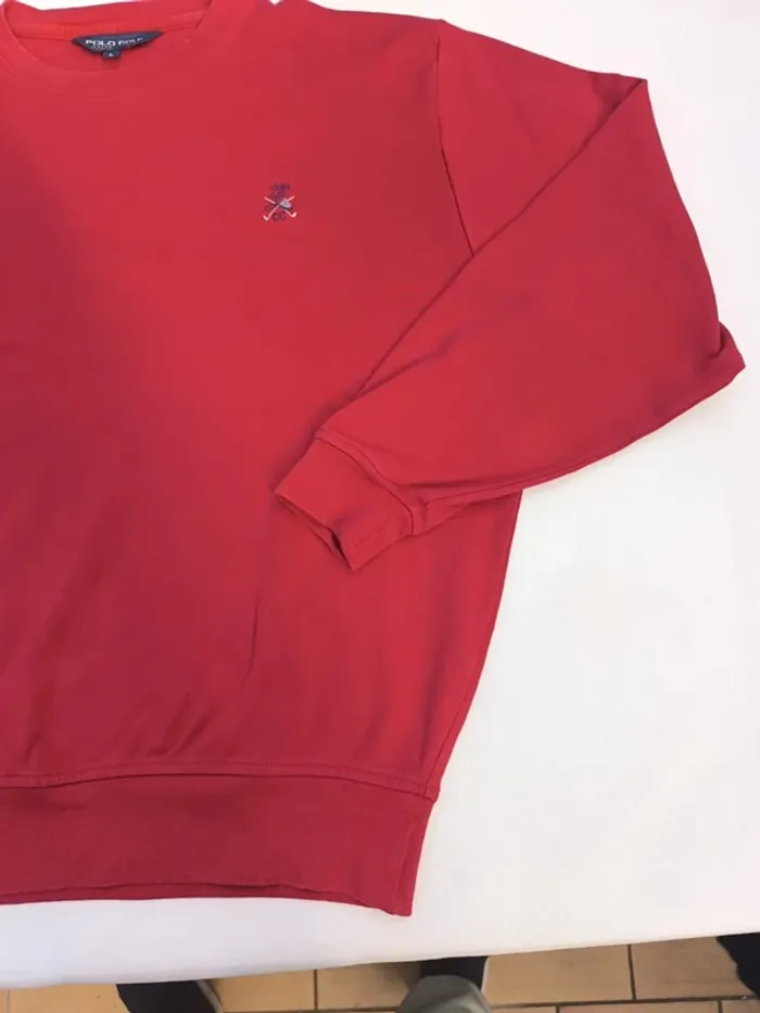 Magnifique Sweat homme polo golf taille L rouge logo bleu marine excellent état - photo numéro 3