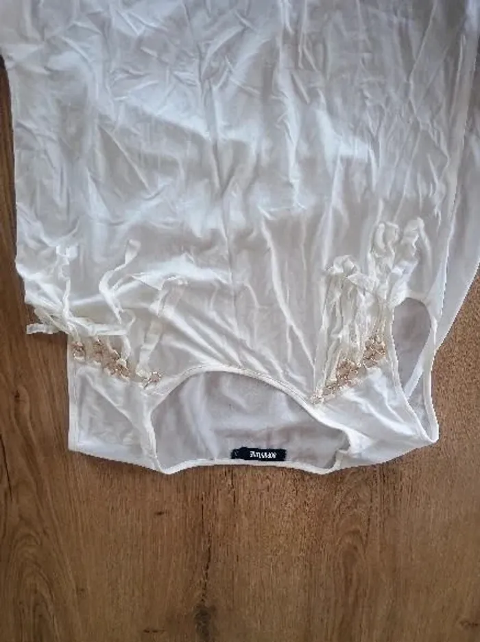haut blanc à frange taille M/L - photo numéro 4