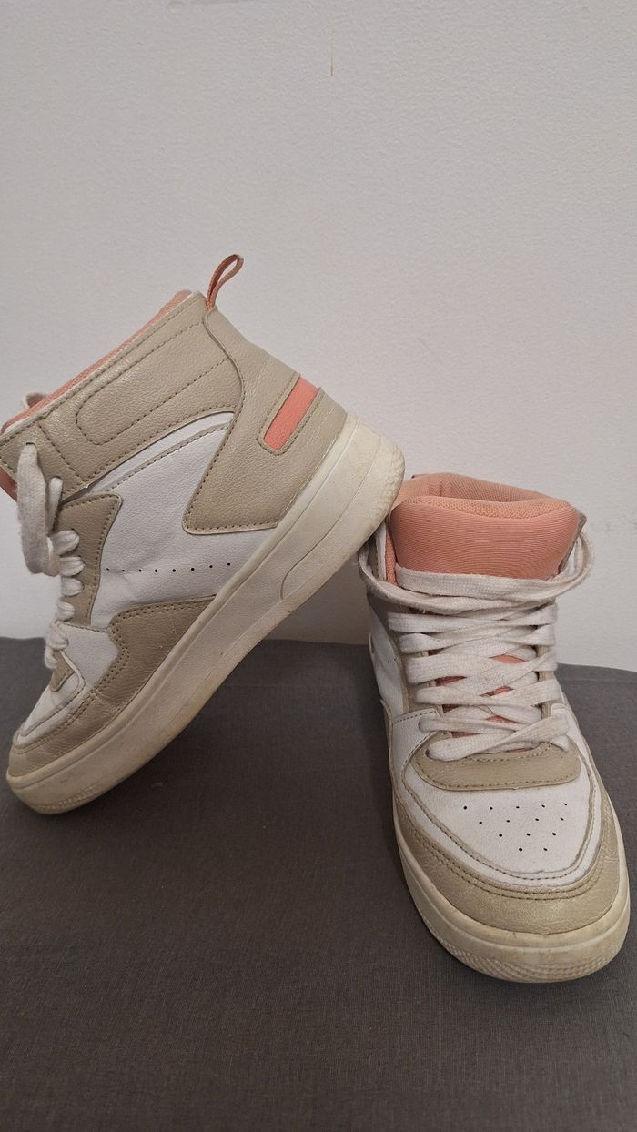 Baskets montantes enfant – Style urbain & pastel - photo numéro 3