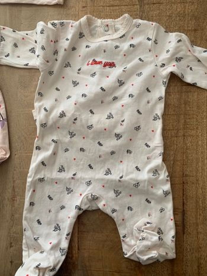 2 pyjamas fille 1 mois - photo numéro 3
