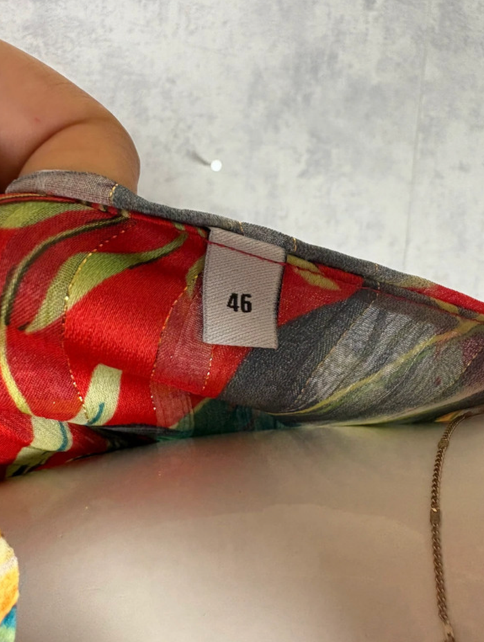 🌸 Robe longue à motif avec noeud sur les épaules Taille 42/44 - photo numéro 5