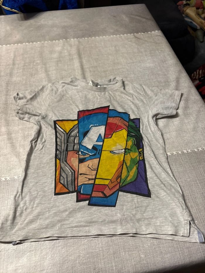 T shirt avenger 128 cm
