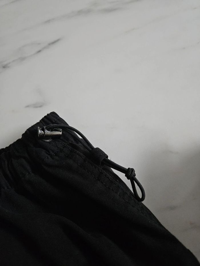Bershka pantalon noir parachute taille XL - photo numéro 6