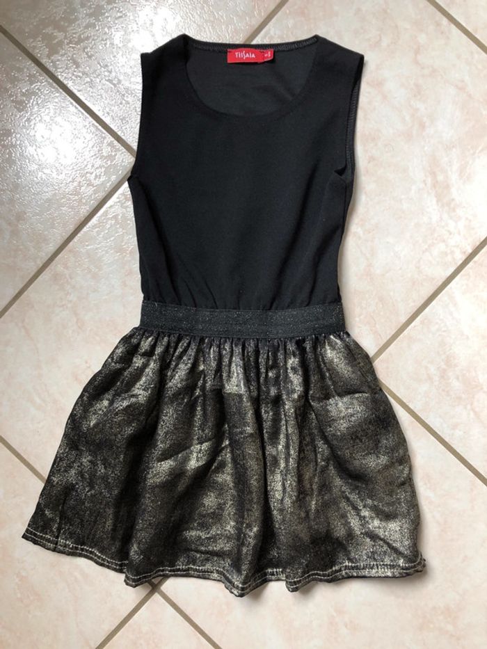 Robe de fête noir et doré - 5 ans