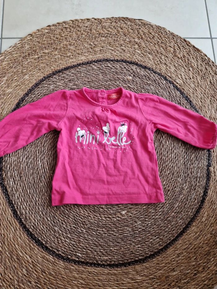 Joli tee-shirt manches longues taille 9 mois